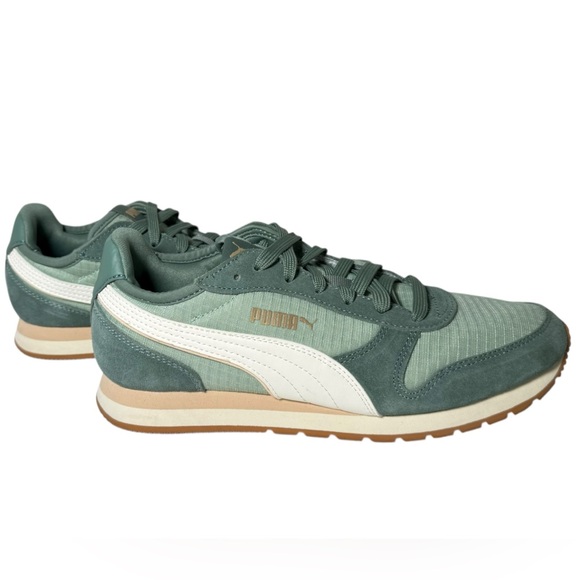 Puma Retro Runner Sneakers Sage Green Suede Nylon Women’s 7.5 EU 38 Worn Once - Picture 2 of 8
